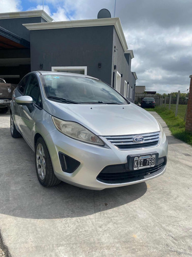 Ford Fiesta Kinetic 1.6 Design Sedan 120cv Trend Plus