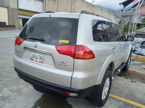 Mitsubishi Montero