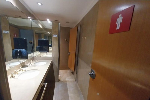 Local En Muy Buena Ubicación | Ex Sucursal Bancaria | Muy Buen Estado