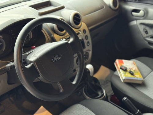 Ford Fiesta Sedan Fiesta Sedan 1.6 MPI CLASS SEDAN 8V FLEX 4P MANUAL