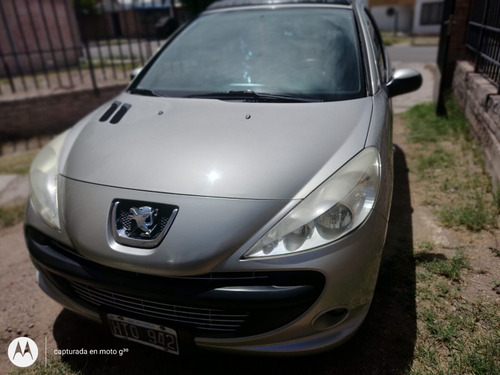 Peugeot 207 1.6 Xt