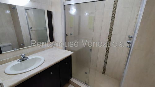 Apartamento En Alquiler En La Alameda. Sw Cod. 25-18459