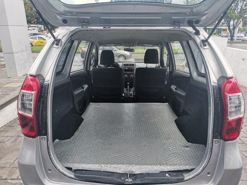 Imagen 8 de 14 de Toyota Avanza Cargo