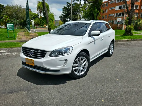 Volvo XC60 2.0 T5 Awd Momentum