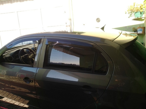 Imagem 9 de 11 de Volkswagen Gol 2012 1.0 Total Flex 5p