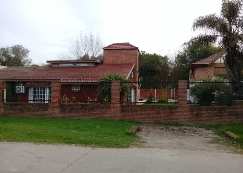 Espectacular Casa Quinta En Ezeiza , Barrio El Trebol .