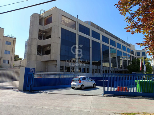 Gran Oficina De 1375 M2 - Providencia