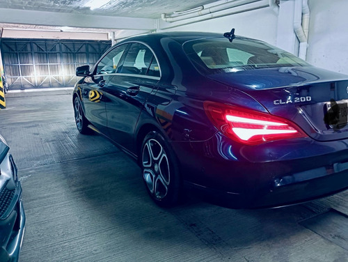 Mercedes-Benz Clase CLA 1.6 200 Cgi Sport At