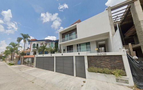 Casa En Venta, Recuperación Bancaria, Col. Bugambilias, Zapopan, Jalisco. Laab2