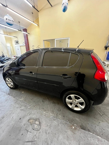 Fiat Palio 1.6 16v Essence Flex 5p