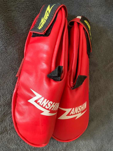 Equipamento De Karatê - Kumite | Protetor Para Pés Zanshin