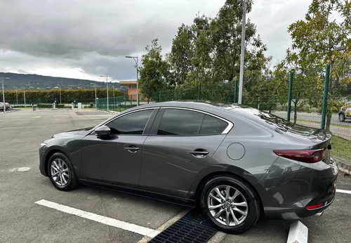 Mazda 3 2.0 Touring