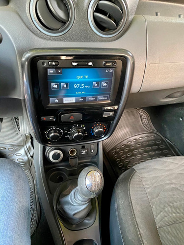 Renault Duster 4.4 Placa Publica .