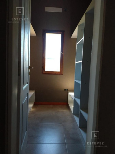 Casa Estilo Campo En Barrio Cerrado San Matias Area 4 Con Vista A Campo Con Caballos