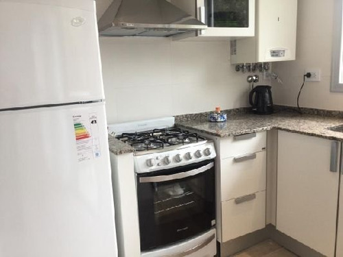 Imagen 3 de 11 de Excelente Semipiso 3 Ambientes A La Calle Con Cochera - Paseo Aldrey