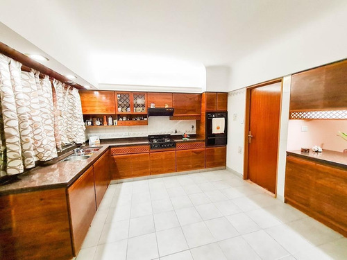 Imagen 15 de 30 de Hermosa Casa De 4 Dormitorios - La Paz 1600 Rosario