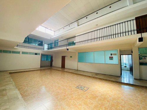 Edificio En Venta 1,600m2 En Toluca