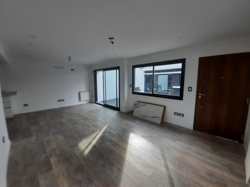 Imagen 10 de 14 de Duplex En Venta En Ituzaingo Norte