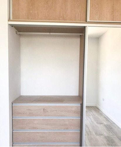 Departamento En Venta En Morón, G.b.a. Zona Oeste, Argentina