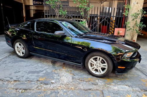 Ford Mustang V6 Coupe Año 2010