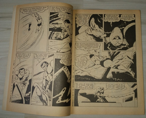 Gibi Super X N° 1 Dois Super-heróis Príncipe Submarino Hulk (Usado)