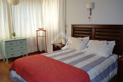 Amplio Departamento En Venta De 3 Dorm. En Las Condes.