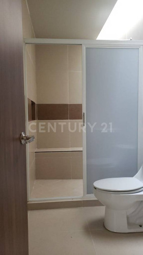 Imagen 8 de 30 de Se Vende Casa En Senda Real Celaya Guanajuato