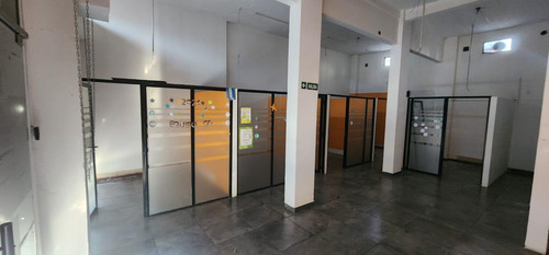 Edificio Comercial Pb 2 Locales Y Pa 2 Oficinas Grandes - 180 M² Cub. - S.justo (ctro)