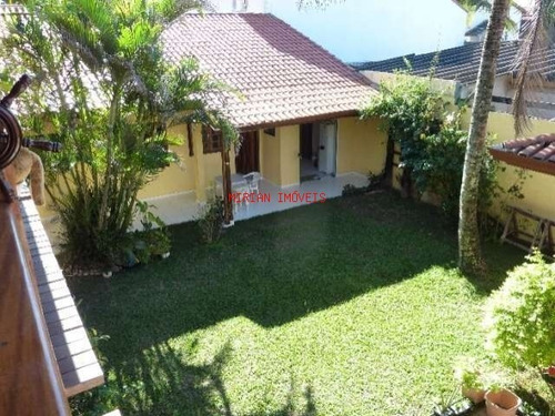 Imagem 17 de 25 de Sobrado Para Venda Em Peruibe Com 4 Suites, Vista Lateral Para O Mar, Sala Para 2 Ambientes No Piso Térreo, Sala Com Balcão No Piso Superior, Cozinha - Ca00480 - 2405082