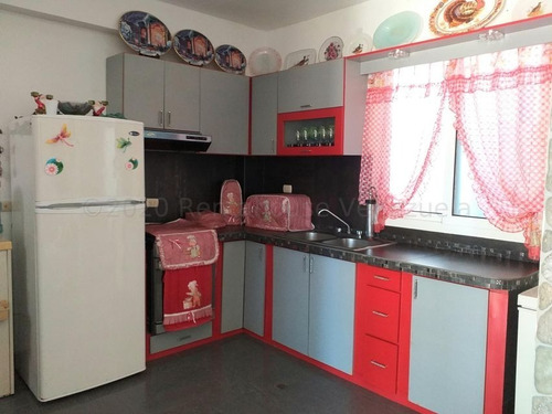 Imagen 11 de 13 de Townhouse En Un Conjunto Privado Con Ubicación Estratégica. Mls 22-14951 04120656408