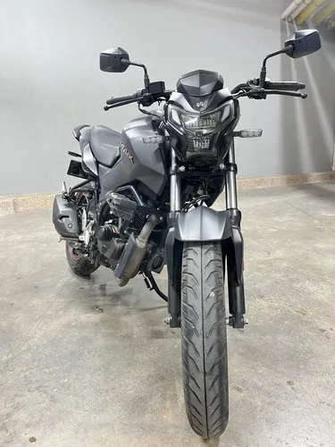 Hero Hunk 160r Black Edición