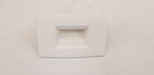 Imagem 1 de 3 de Balizador Step Emb 4x2 Led 2w 3000k Ip65 780 Lms Opus