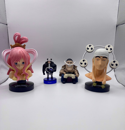 Lote 4 Figuras 5-8cm One Piece Enel Kuma Shirahoshi Original (Usado)