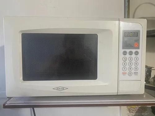 Horno Microondas Haceb 0,7 Blanco 110v Funcional (Usado)