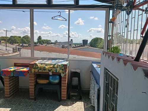 Casa Con 163 Mts Construidos , A 5 Minutos Del Cc Viva