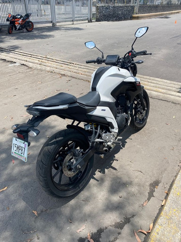 Imagen 3 de 3 de Yamaha Fz25 2018 Impecable