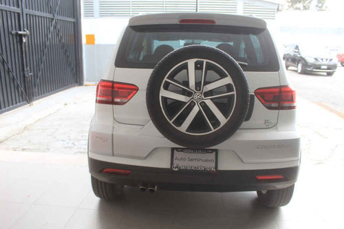 Imagen 5 de 15 de Volkswagen Crossfox 2017 5p Hb L4/1.6 Man 10 Años
