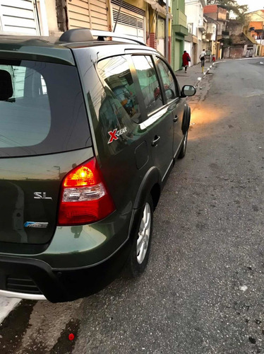 Imagem 11 de 13 de Nissan Livina X-gear 2013 1.8 Sl Flex Aut. 5p