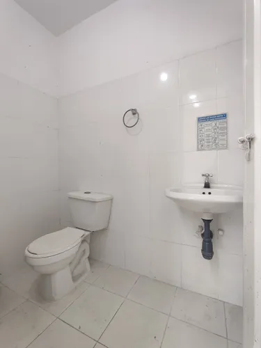 Local En Arriendo En Pizarreal. Cod A30790
