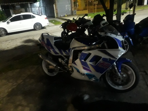 Suzuki Gsxr1100