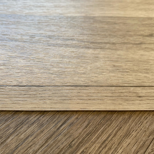 Imagen 3 de 4 de Alfombra Vinilica 50x150 Madera Cocina Baño Pasillo Balcon