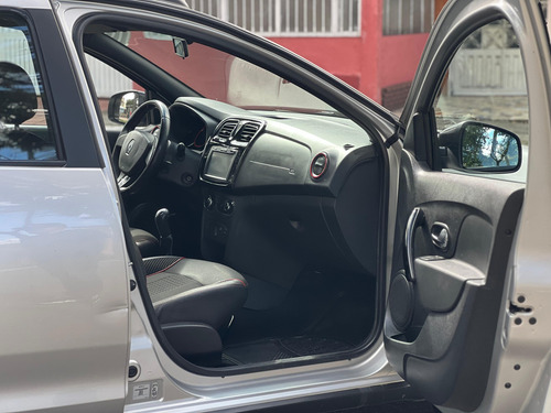 Renault Stepway 1.6 Trek Intens