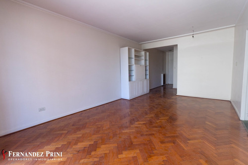 Imagen 2 de 14 de Retasado, Oportunidad - Excelente Semipiso Con Vista Abierta En Belgrano