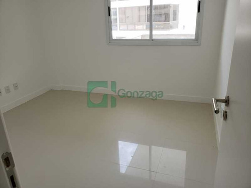 Excelente Imóvel, Frente, 4 Suítes, Porcelanato 90x90, Varandão! Ótima Localização! Recreio. - Reap30030