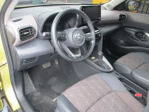 Toyota Yaris Cross Hybrid 1500cc At Aa