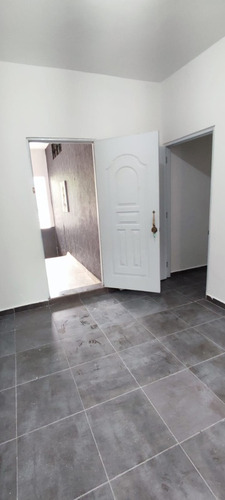 Gazcue Alquiler Apartamento Sin Amueblar De 1 Habitacion, Facil Acceso A Gascue, Uce, Ufhec, Zona Universitaria, El Vergel, Miraflores, Don Bosco, Chavon, Zona Colonial, Tetatro Nacional