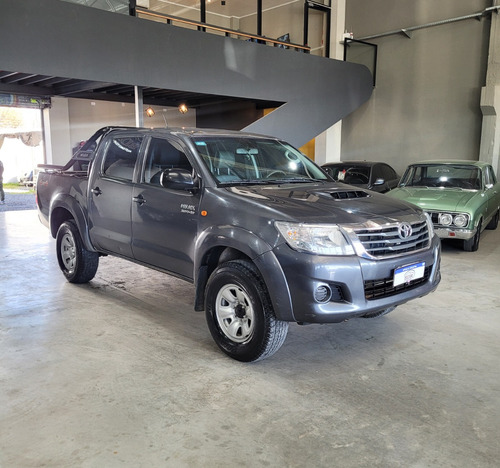 Toyota Hilux 3.0 Cd Sr 171cv 4x4 - C3