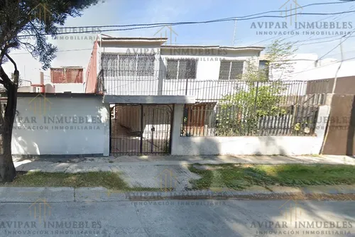 Casa En Venta En Naucalpan De Juarez, Arruyuelo, Los Pastores. (atg148)