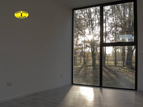 2870ml- Venta Casa Minimalista Con Vista Al Bosque