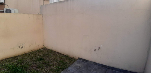 Imagen 14 de 21 de Departamento 2 Amb Solares De Moreno 3 Con Patio